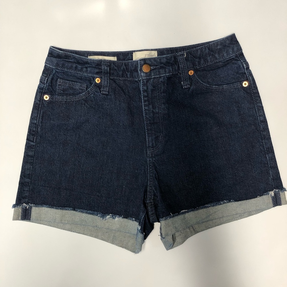 Universal thread vintage midi shorts size 6/28R